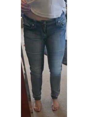 Rock Revival Mid-Rise Slim Skinny 31x32